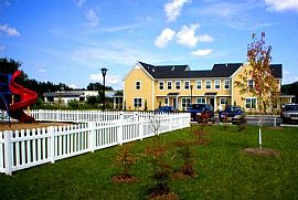 1 Bd/1 Bath Beautiful Towhnomes, Great L in Salisbury, MD (Photo 5 of 5)