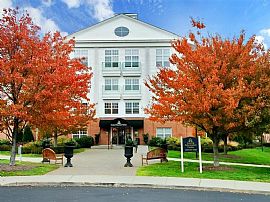 2 Bd/2 Bath 40 Minutes to New York, Seas in Stamford, CT