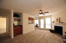 2 Bd/2 Bath Private Balconies and Conven in Spring, TX