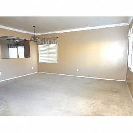 3 Bed / 2.5 Bath in Gilbert! Community in Gilbert, AZ (Photo 2 of 5)