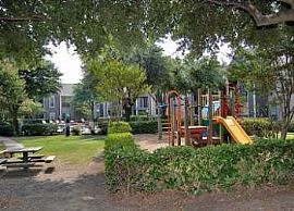 2 Bed 2 Bath in Garland, Fireplace, Larg in Garland, TX