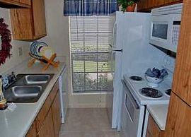 2 Bed 2 Bath in Garland, Fireplace, Larg in Garland, TX (Photo 2 of 5)