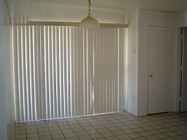 Single Family Rental Home in Glendale in Glendale, AZ (Photo 3 of 5)