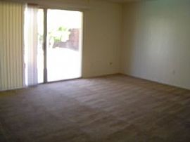 Single Family Rental Home in Glendale in Glendale, AZ (Photo 4 of 5)