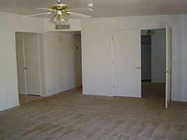 Single Family Rental Home in Glendale in Glendale, AZ (Photo 5 of 5)