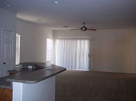 Single Family Rental Home in Avondale in Avondale, AZ (Photo 2 of 5)