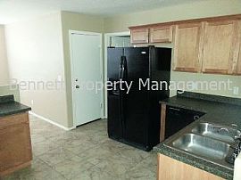 Single Family Rental Home in San Tan Val in Arizona Boys Ranch, AZ (Photo 3 of 5)