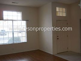 Single Family Rental Home in Albuquerque in Albuquerque, NM (Photo 3 of 5)