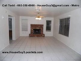 7 Bed, 2762 Sqft, $1,595 in Peoria, AZ (Photo 4 of 5)