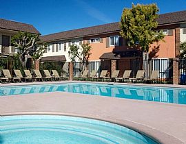 2 Bd/1 Bath Newly Renovated Apartments A in Tustin, CA (Photo 2 of 5)