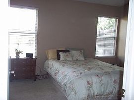 Nicely Upgraded in Sacramento, CA (Photo 5 of 5)