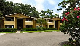 2 Bd/2 Bath Great Jacksonville Location! in Atlantic Beach, FL (Photo 3 of 5)