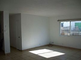 Affordable 3br/1.5ba in Great Location!! in San Diego, CA (Photo 4 of 5)
