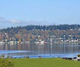 Renton Studio with Pool, Parking, Gym and Mu in Renton, WA (Photo 4 of 5)