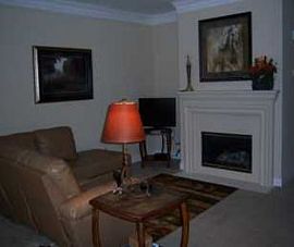 Wichita, Ks Apts with Washer/dryer, Attach in Eastborough, KS (Photo 3 of 5)