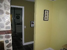 Gorgeous Upper Unit with Privacy View Of in San Diego, CA (Photo 2 of 5)