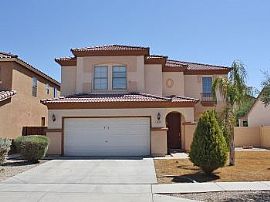 Beautiful 4br Home with Loft/den Near We in Phoenix, AZ
