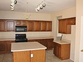 Beautiful 4br Home with Loft/den Near We in Phoenix, AZ (Photo 3 of 5)