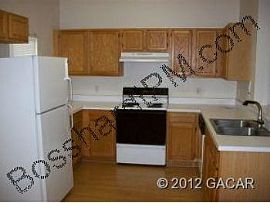 2 Bed 2.5 Bath Condo Rental in Gainesville, FL (Photo 5 of 5)