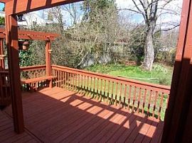 Single Family Home in Seattle in Seattle, WA (Photo 4 of 5)