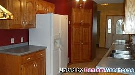 Large 4bd/2.5ba Lonsdale Home For Rent! in Lonsdale, MN (Photo 3 of 5)