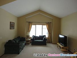 Awesome/clean/4bd/3ba/3-Car in St Franc in Saint Francis, MN (Photo 3 of 5)