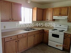 Duplex Rental Home in Prescott Valley in Prescott Valley, AZ (Photo 2 of 5)