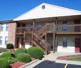 On Site Laundry, Dishwasher, W / D Hooku in Olathe, KS