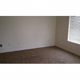 2 Bed, 1.0 Bath, $595 in Ammon, ID (Photo 3 of 5)