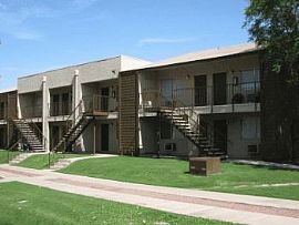 1 Bed with Covered Parking, Pets Allowed I in Phoenix, AZ (Photo 4 of 5)