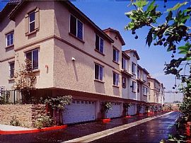 3 Bd/2 Bath Luxury Apartments in The Tus in Tustin, CA (Photo 5 of 5)