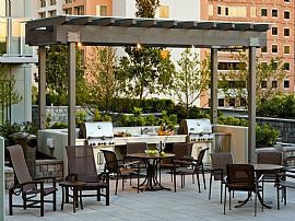 2 Bd/2 Bath Studio in Bellevue, Pets Ok, in Beaux Arts, WA (Photo 5 of 5)