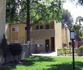 2 Bed Close to Santana Row, Westfield Sh in San Jose, CA (Photo 4 of 5)