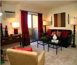 Red Rocks Offers a Choice of Two Luxury in Denver, CO (Photo 2 of 4)