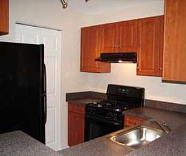 Middletown 2 Bed with Balcony, Washer and Dr in Middletown, CT (Photo 3 of 5)