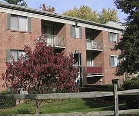 2 Bedroom with Pool, Near Public Transit in Silver Spring, MD