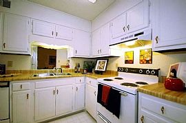 2 Bd/1 Bath Near Highway 81! Mins From D in Anderson, SC (Photo 4 of 5)