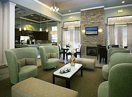 2 Bd/2 Bath Nw Gainesville: Fabulous Apt in Gainesville, FL (Photo 5 of 5)