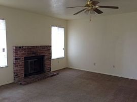 1701 Coventry Way in Lodi, CA (Photo 2 of 4)