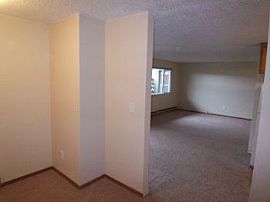 Apartment in Queen Anne in Interbay, WA (Photo 4 of 5)