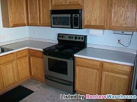 Beautiful 2bd/1.5ba Townhouse! in Andover, MN (Photo 4 of 5)