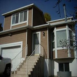 Spacious 4 Bedroom in a Quiet Neighborho in Murray, UT