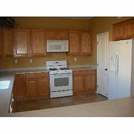 Great and Spacious Home in Perris in Perris, CA (Photo 5 of 5)