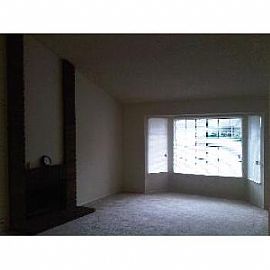 3-Bedroom House in Lake Elsinore For Lea in Lake Elsinore, CA (Photo 3 of 5)