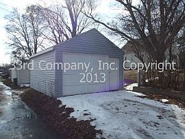 Single Family Rental Home in St Louis Pa in Golden Valley, MN (Photo 2 of 5)