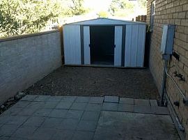 Open Kitchen - Lots of Parking - Alverno in Tucson, AZ (Photo 4 of 5)