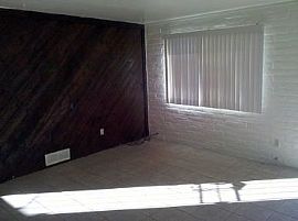 Open Kitchen - Lots of Parking - Alverno in Tucson, AZ (Photo 5 of 5)