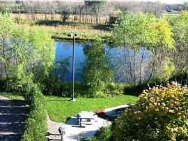 2 Bd/2 Bath Professionally Decorated Int in Medicine Lake, MN (Photo 5 of 5)