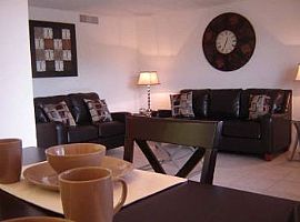 Full Size Laundry in Each Unit! Screened in Lake Worth, FL (Photo 2 of 5)