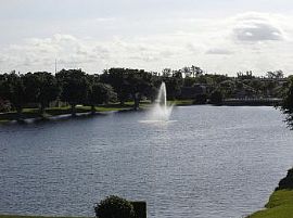 Full Size Laundry in Each Unit! Screened in Lake Worth, FL (Photo 5 of 5)
